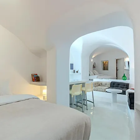 Villa Crown Of Fira